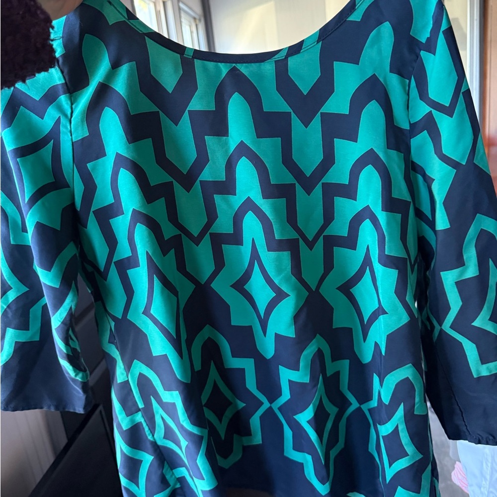 Geometric Patterned Green and Black Women's Top
